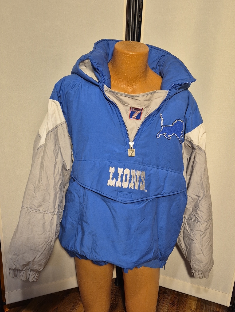 Vintage Men's 90's Logo 7 Detroit Lions 1/4 Zip Pullover Hooded Jacket - Sz. XL